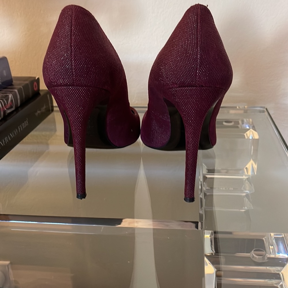 Stuart Weitzman Burgundy Pointed Heels - Picture 3 of 4